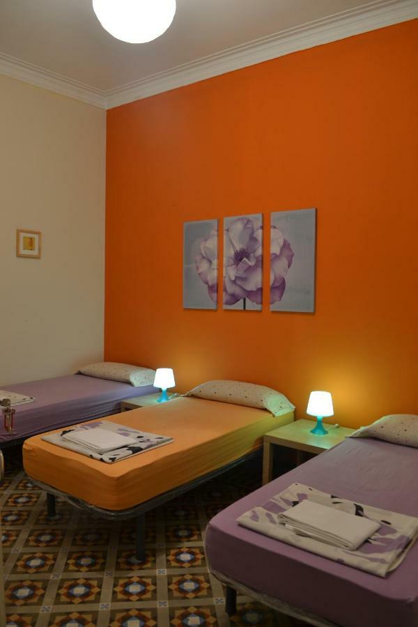 Sleeping Inn Barcelona Exterior photo