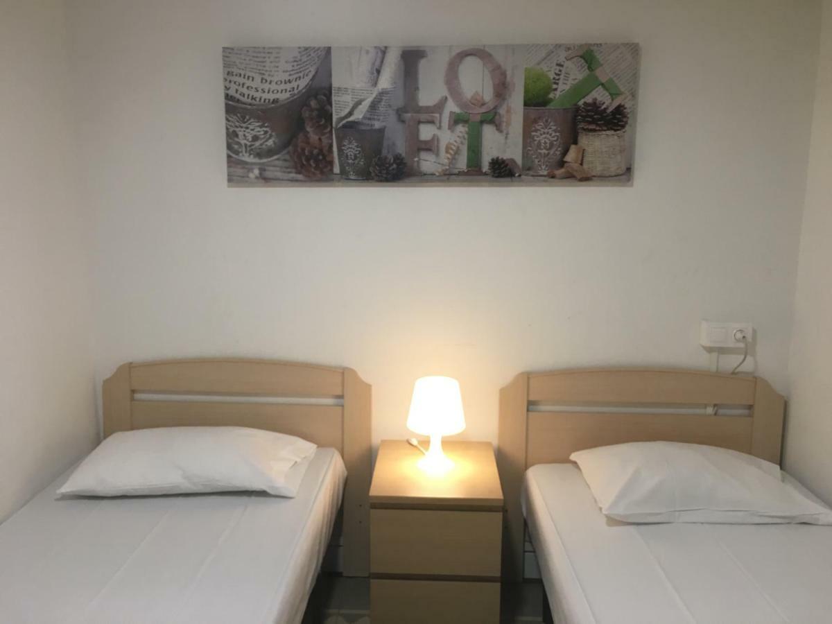 Sleeping Inn Barcelona Exterior photo